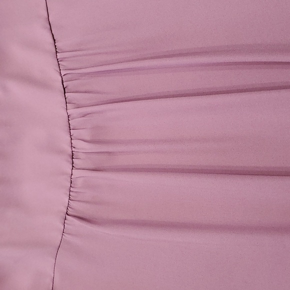 Women's 5X NWT lavender blouse, enbroidery around neck. Layed sleeves. - Picture 3 of 10